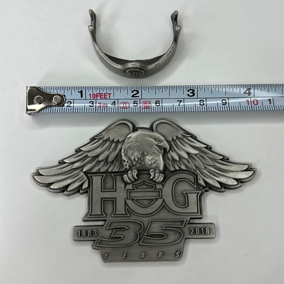 Harley-Davidson HOG 35th Anniversary Collector Metal Plaque with Stand - Picture 3 of 4